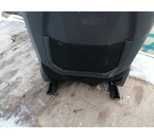 Сиденье переднее левое