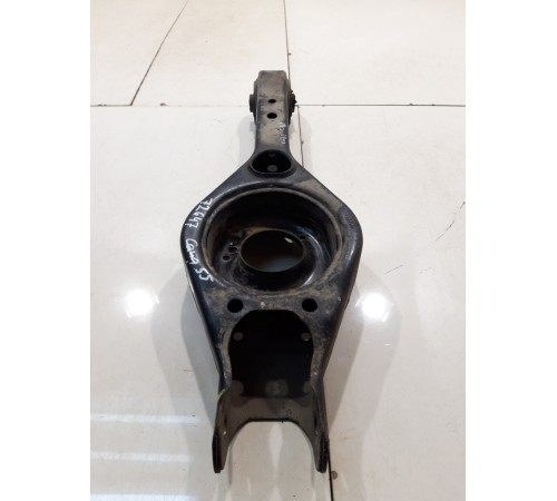 Рычаг подвески (задний, правый)