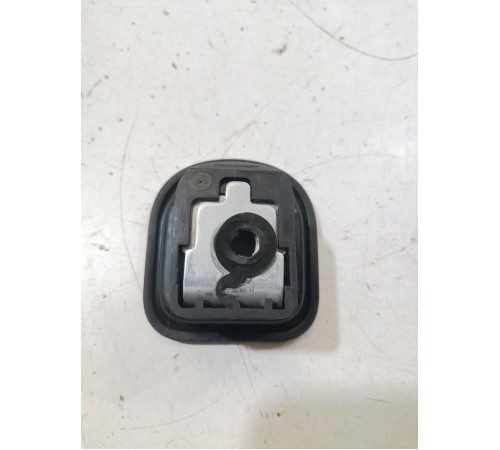 Крючок багажника