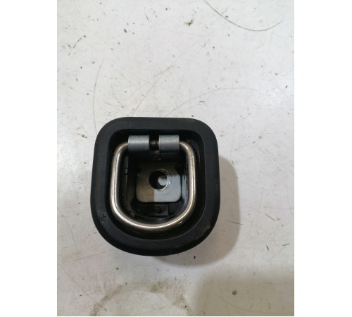 Крючок багажника