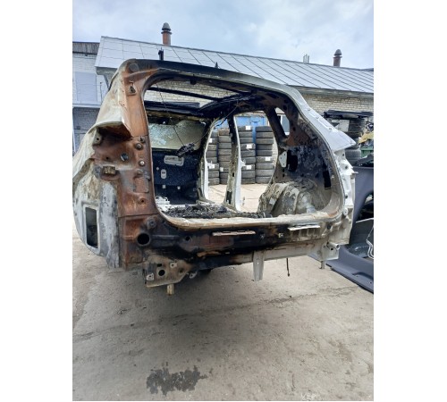 Панель задняя