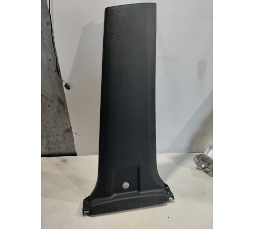 Обшивка центральной стойки(правая нижняя)