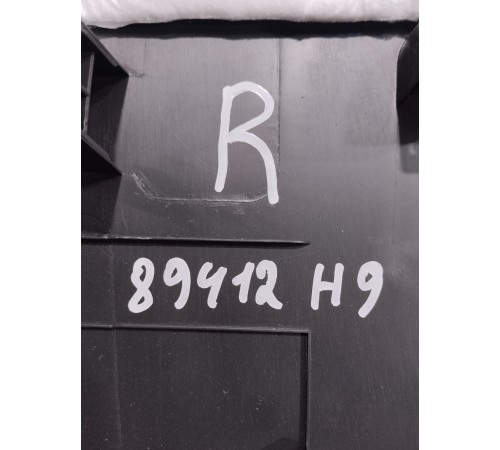 Обшивка центральной стойки(правая нижняя)