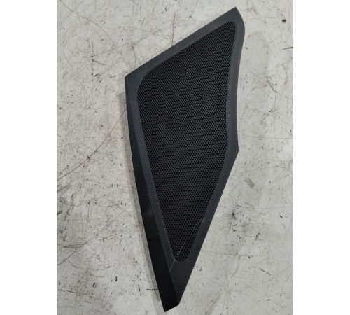 Накладка торпедо под динамик правая