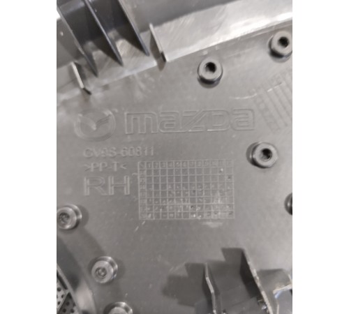 Накладка торпедо под динамик правая