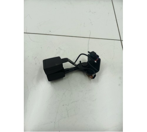 Ответная часть ремня безопасности задняя левая