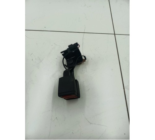 Ответная часть ремня безопасности задняя левая