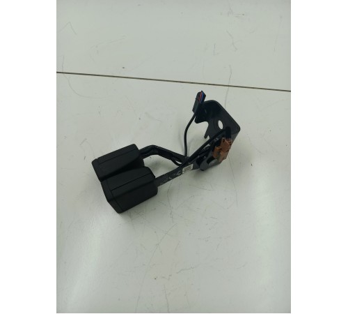 Ответная часть ремня безопасности задняя левая