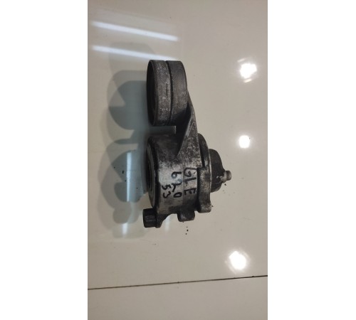 Ролик-натяжитель