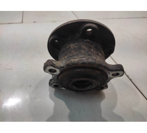 Ступица (задняя, левая)