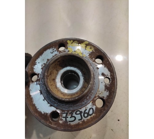 Ступица (задняя, левая)