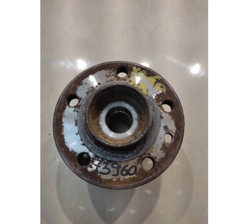 Ступица (задняя, левая)