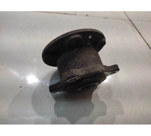 Ступица (задняя, левая)