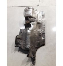 Тепловой экран моторного отсека правый