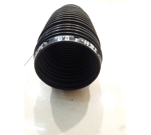 пыльник стойки амортизатора(передний правый)