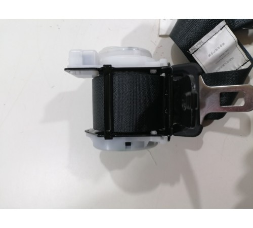 Ремень безопасности задний центрльный