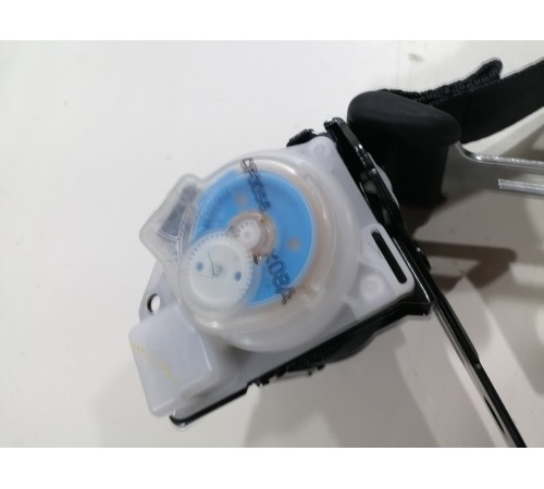 Ремень безопасности задний центрльный