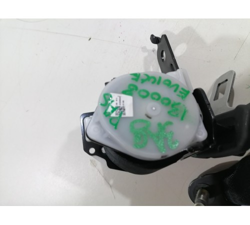 Ремень безопасности задний центрльный