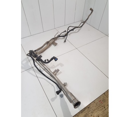 Горловина топливного бака