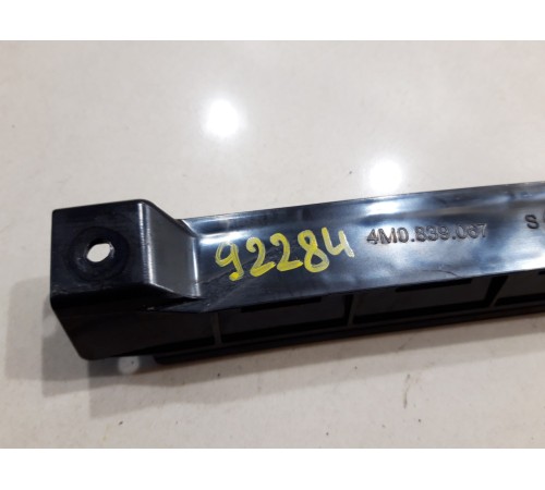 Направляющая стекла (задняя левая)