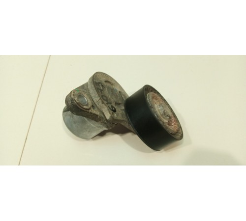 Ролик-натяжитель