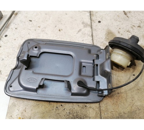 Лючок бензобака