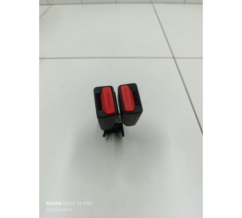 Ответная часть ремня безопасности задняя правая