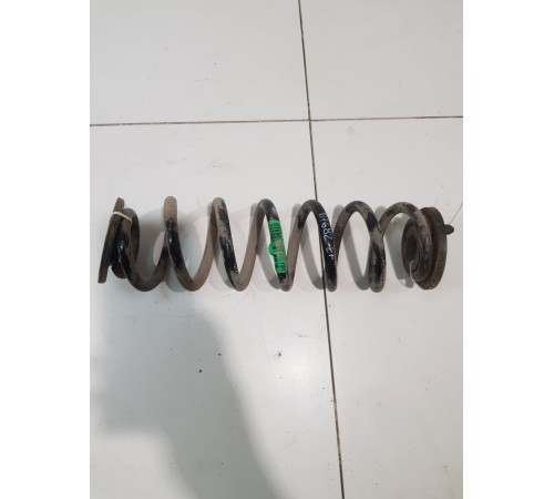 Пружина подвески задняя левая
