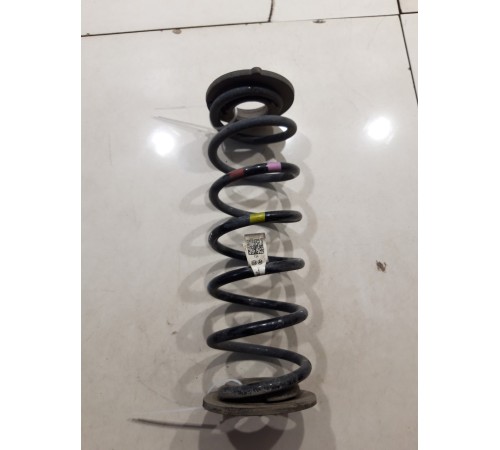 Пружина подвески(задняя правая)