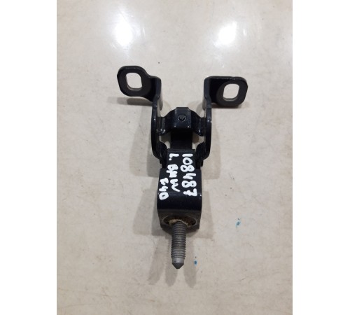 Петля крышки багажника(левая)