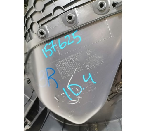 Обшивка двери задняя правая