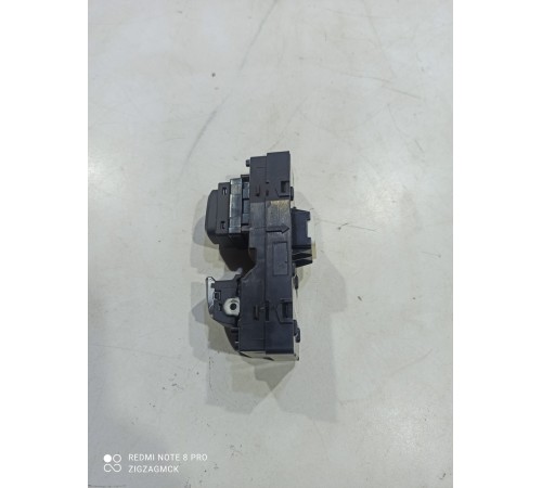 Кнопка стеклоподъемника (задняя правая)