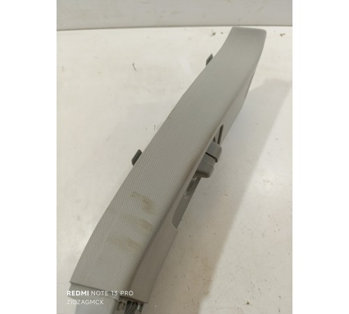 Обшивка центральной стойки левая верхняя