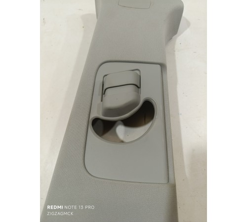 Обшивка центральной стойки левая верхняя