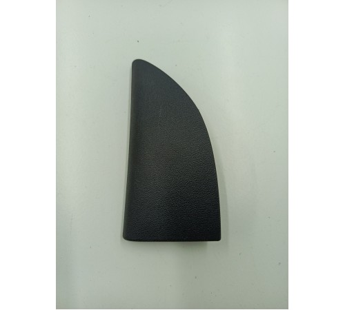 Накладка пластик передняя правая