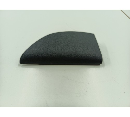 Накладка пластик передняя правая