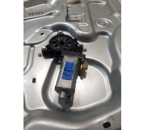 Стеклоподъёмник (задний, левый)