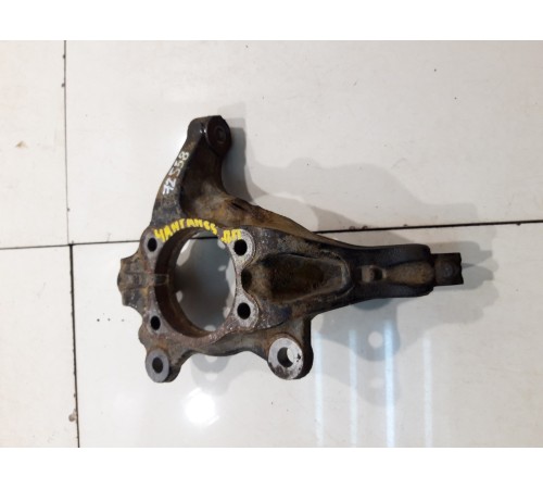 Кулак поворотный передний правый