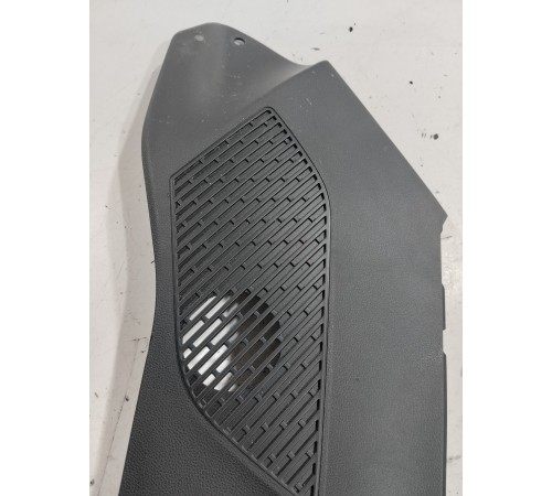 Накладка центральной консоли левая