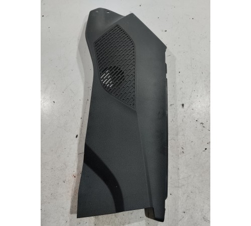 Накладка центральной консоли левая