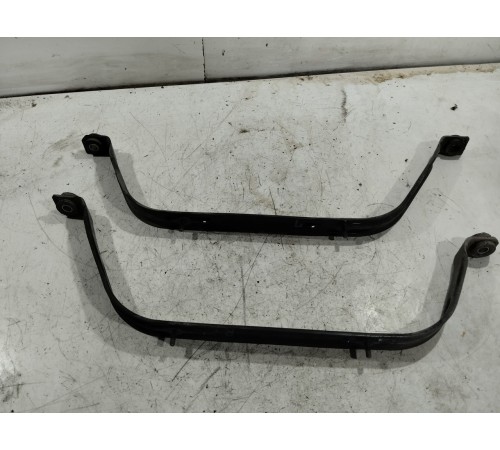 Крепление топливного бака 2шт