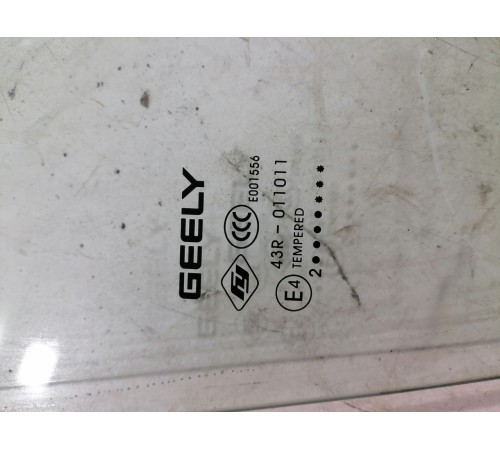 Стекло двери заднее правое