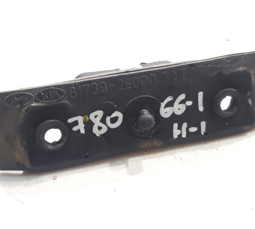 Отбойник крышки багажника