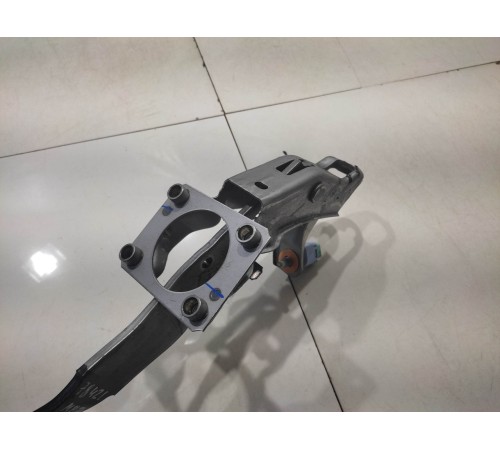 Педаль тормоза