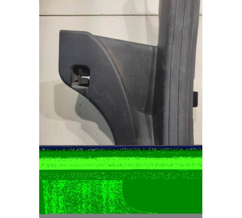 Накладка порога (задняя правая внутренняя)