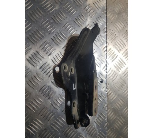 Петля капота перед. прав.