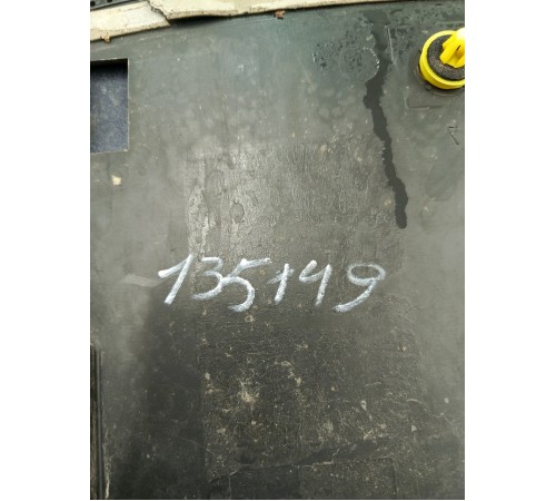 Спойлер крышки двери багажника