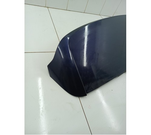 Спойлер крышки двери багажника