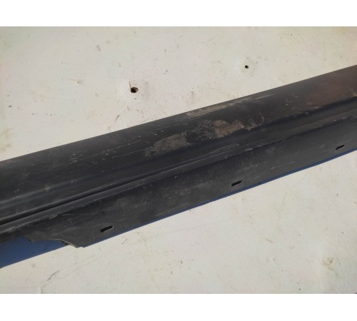 Накладка порога наружная правая