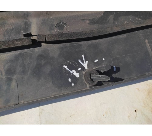 Накладка порога наружная правая